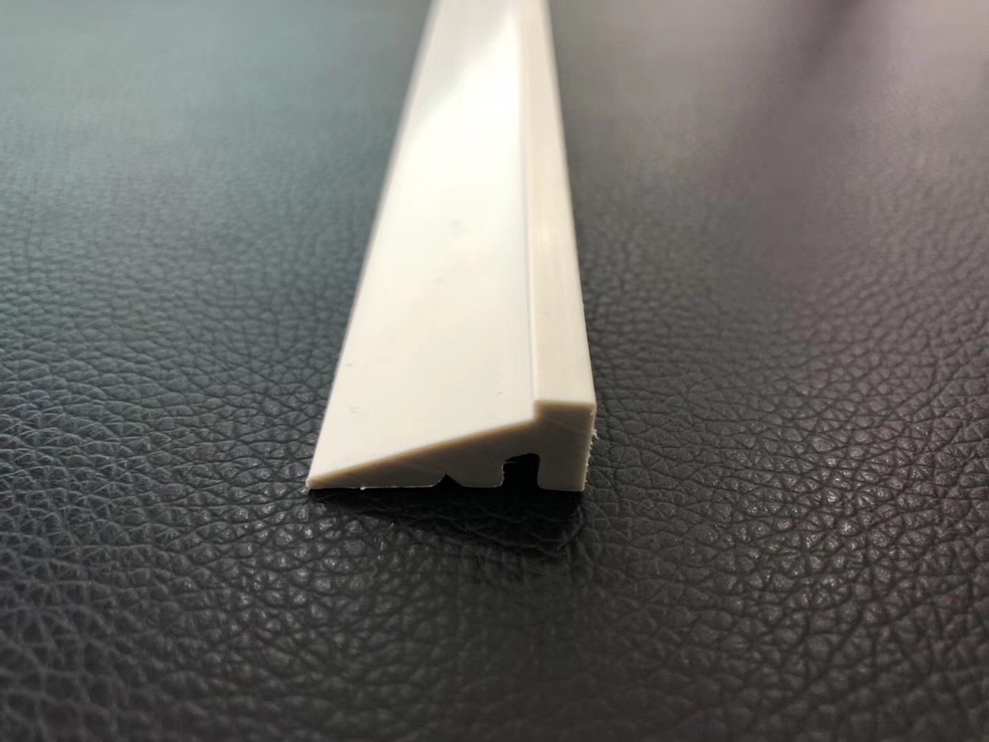 河北环保亚克力封边条订做